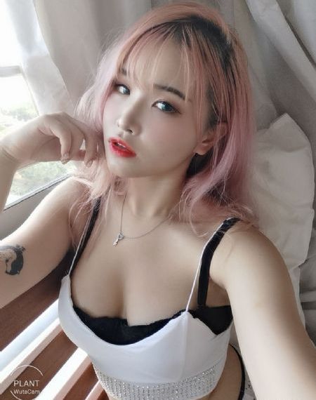 美女骚货毛片_免费观看字幕