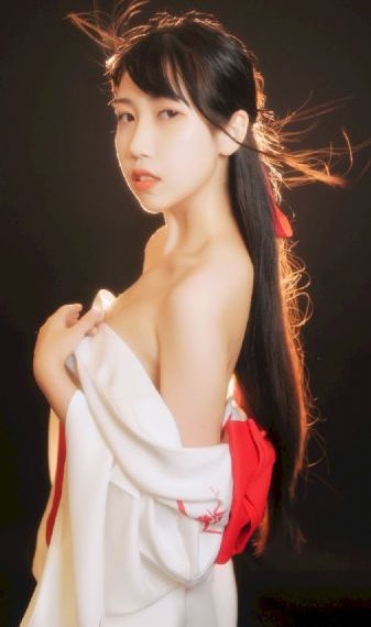 老公亲我私下怎么回应他的话视频_1080在线手机播放